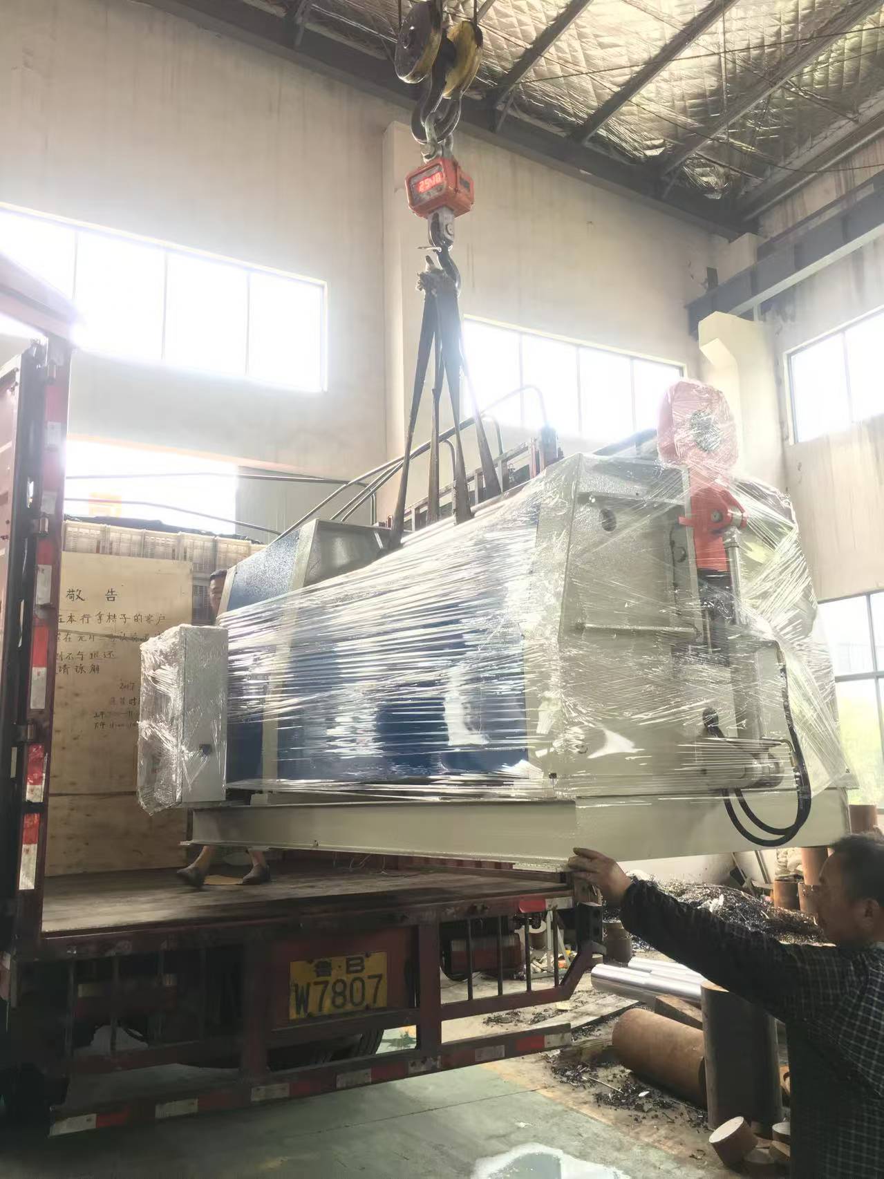 W12-6×1500 四辊卷板机发货